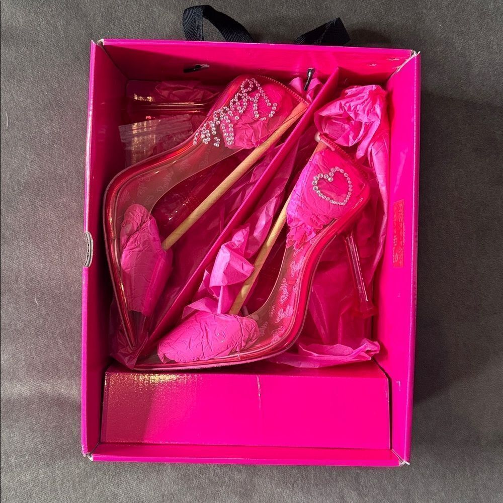 Barbie x ALDO Barbiestessy Collection Pink Translucent Pointed Toe Pumps 9 NEW - Picture 4 of 16